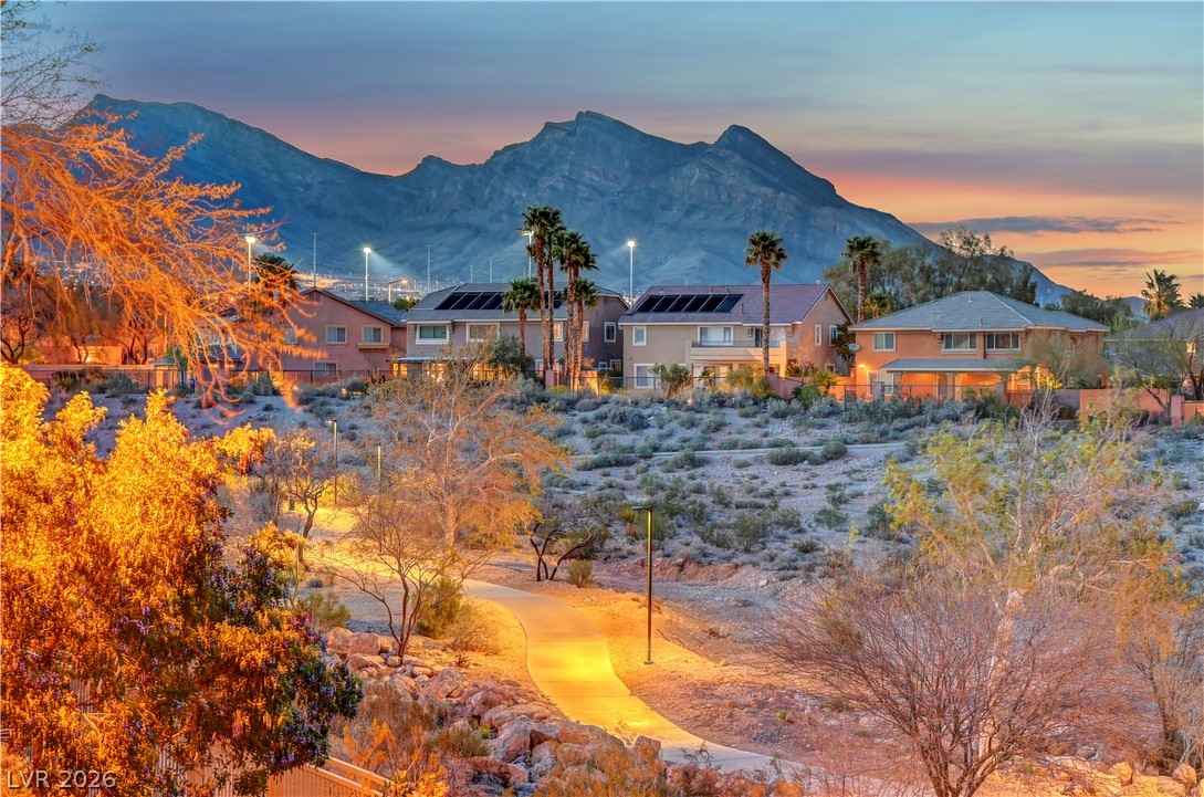 10800 Amber Ridge Drive 203 Las Vegas NV 89144