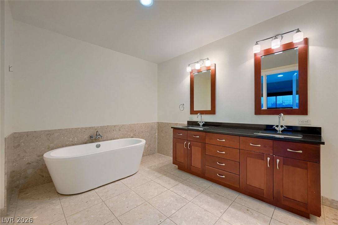 4525 Dean Martin 3009 Las Vegas NV 89103