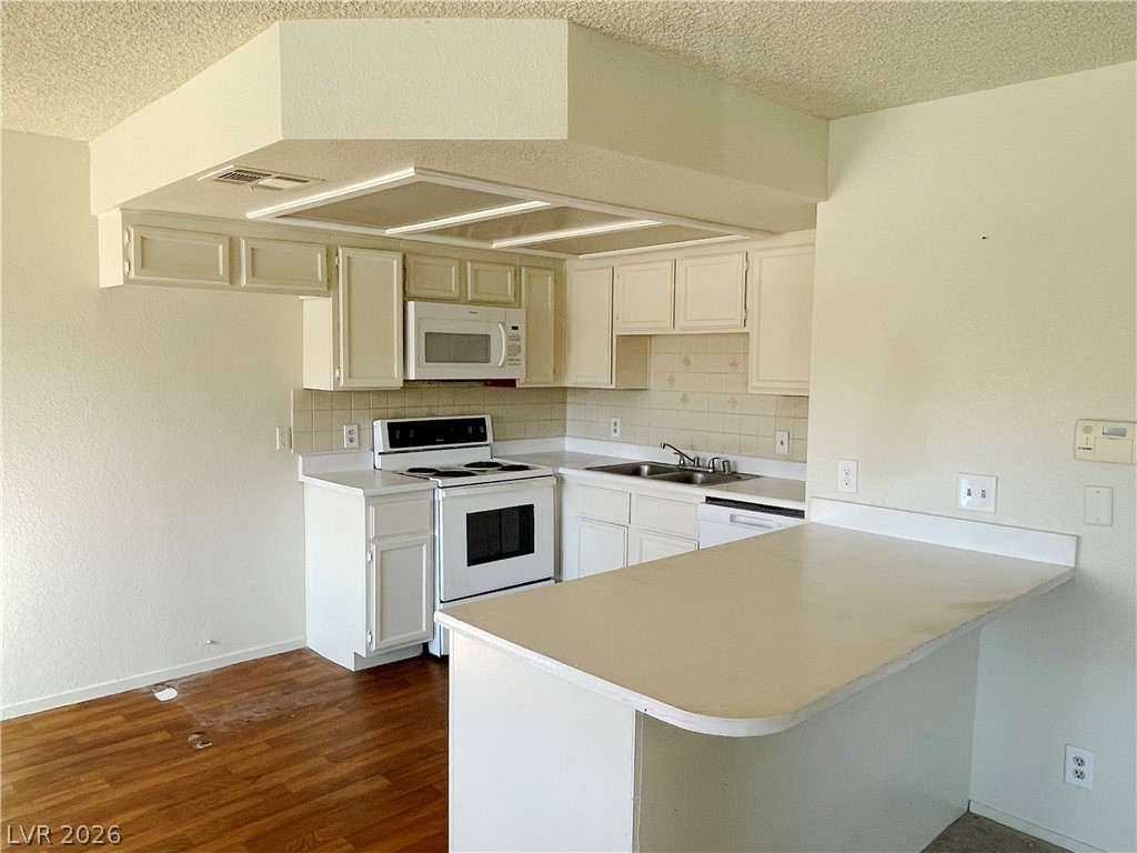 1104 Pinto Rock Lane 201 Las Vegas NV 89128