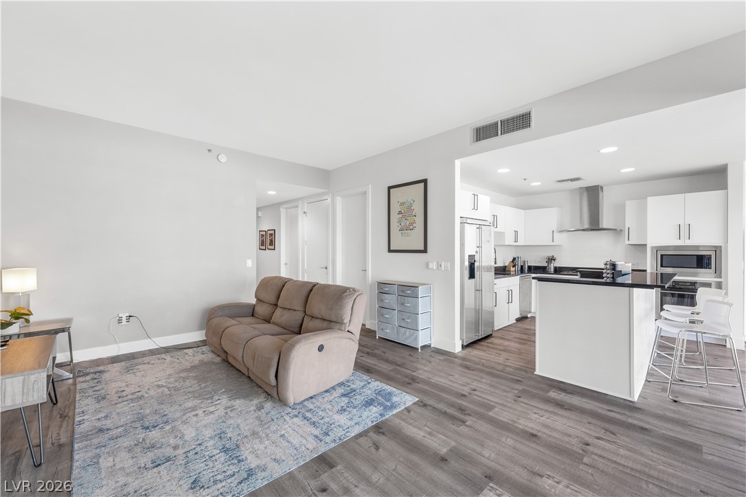 4525 Dean Martin Drive 1407 Las Vegas NV 89103
