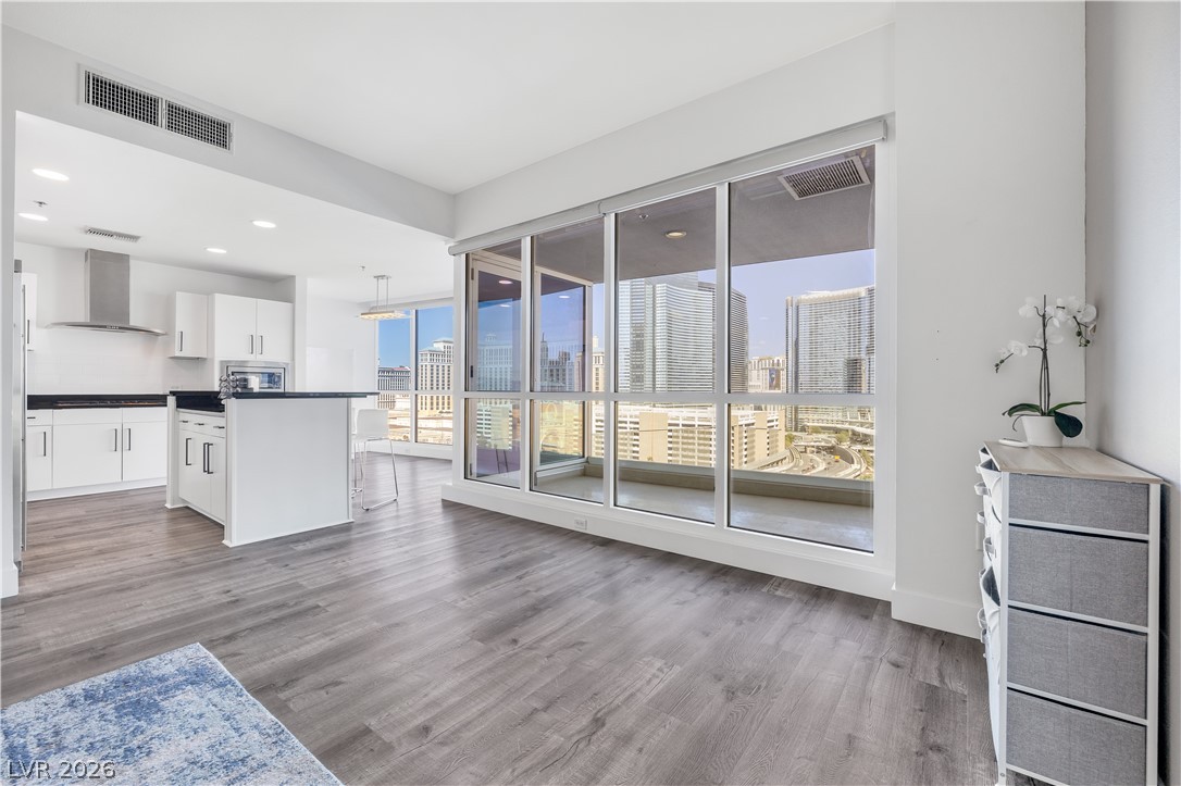 4525 Dean Martin Drive 1407 Las Vegas NV 89103