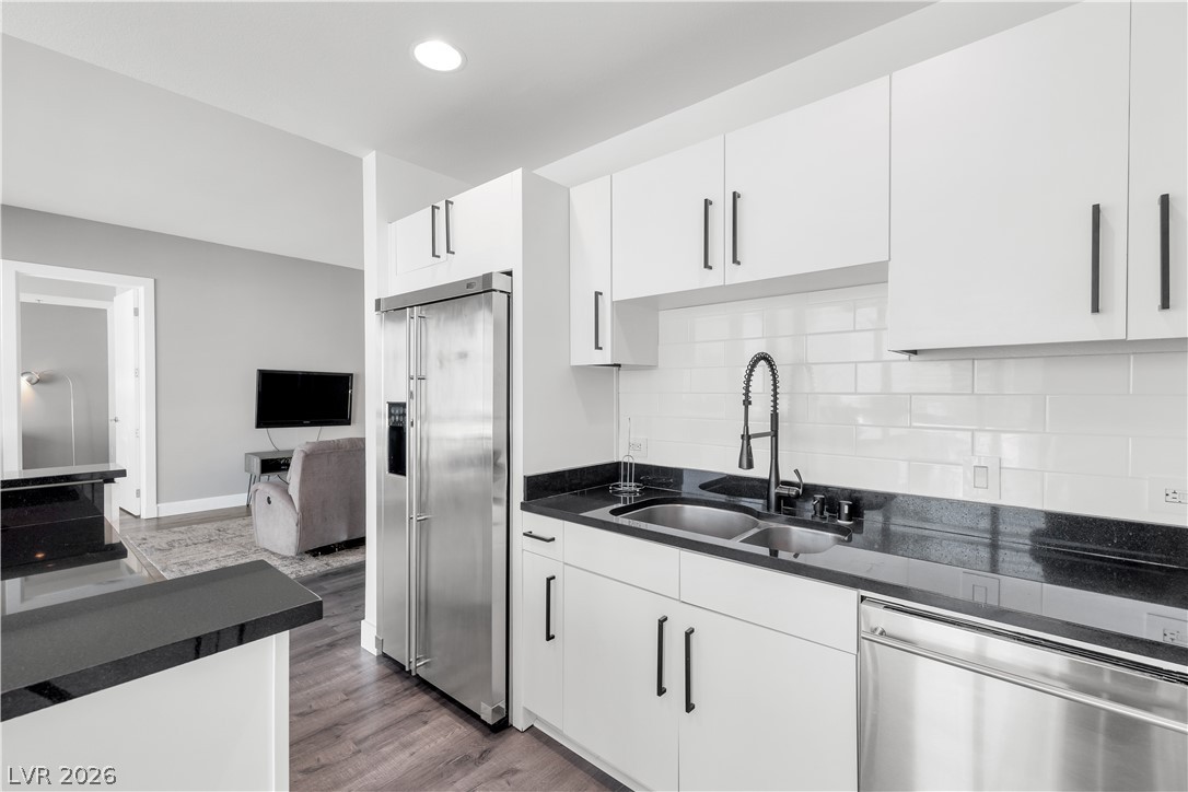 4525 Dean Martin Drive 1407 Las Vegas NV 89103
