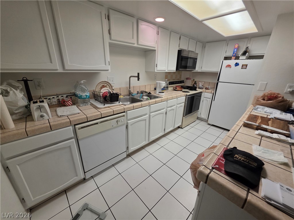 4211 Sanderling Circle 285 Las Vegas NV 89103