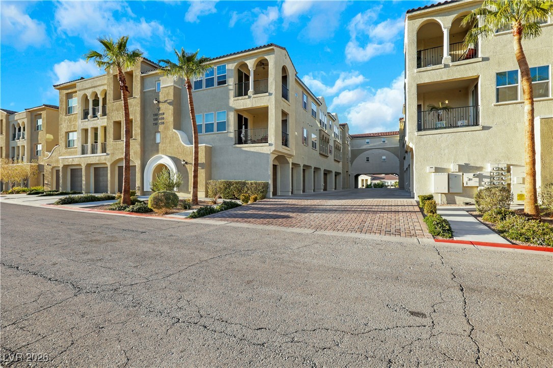 2555 Hampton Road 7202 Henderson NV 89052