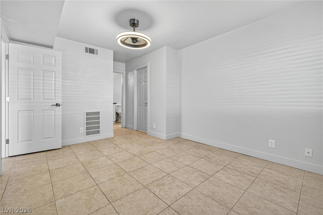 5330 Rod Court 102 Las Vegas NV 89122