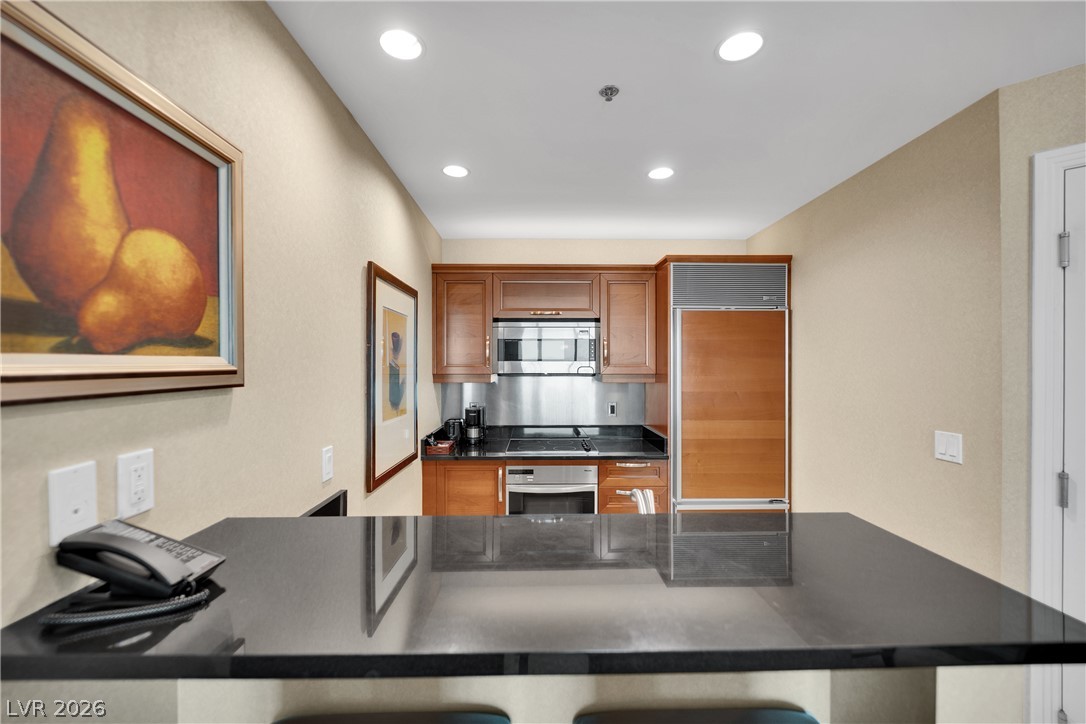 135 East Harmon Avenue 2814 Las Vegas NV 89109