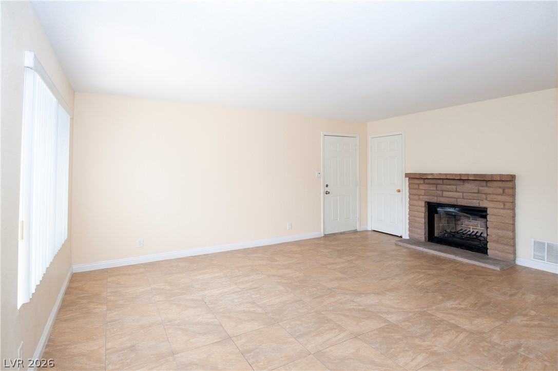 4391 Gannet Circle 11 Las Vegas NV 89103