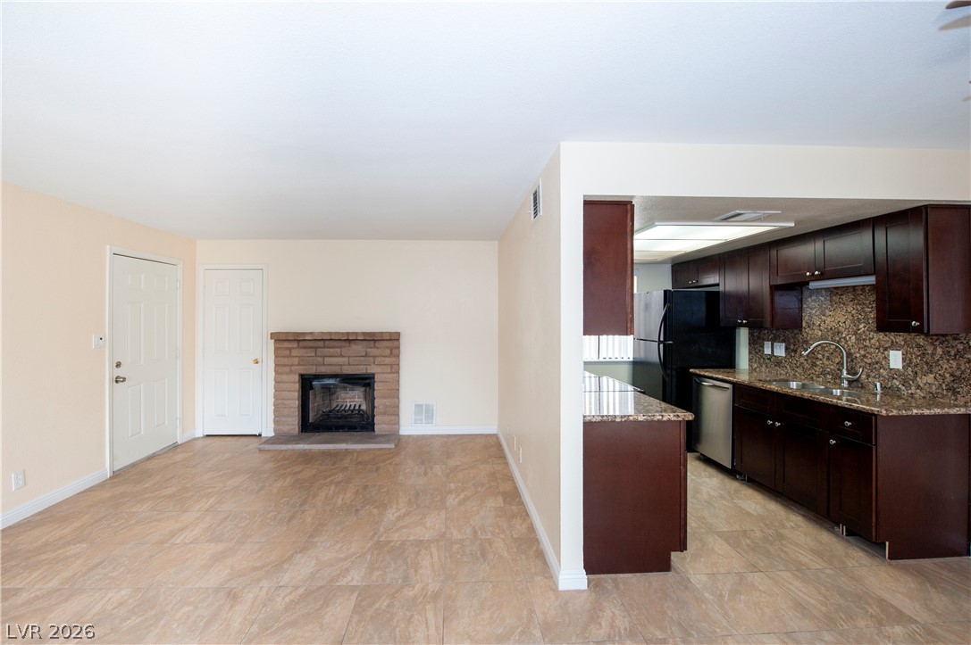 4391 Gannet Circle 11 Las Vegas NV 89103