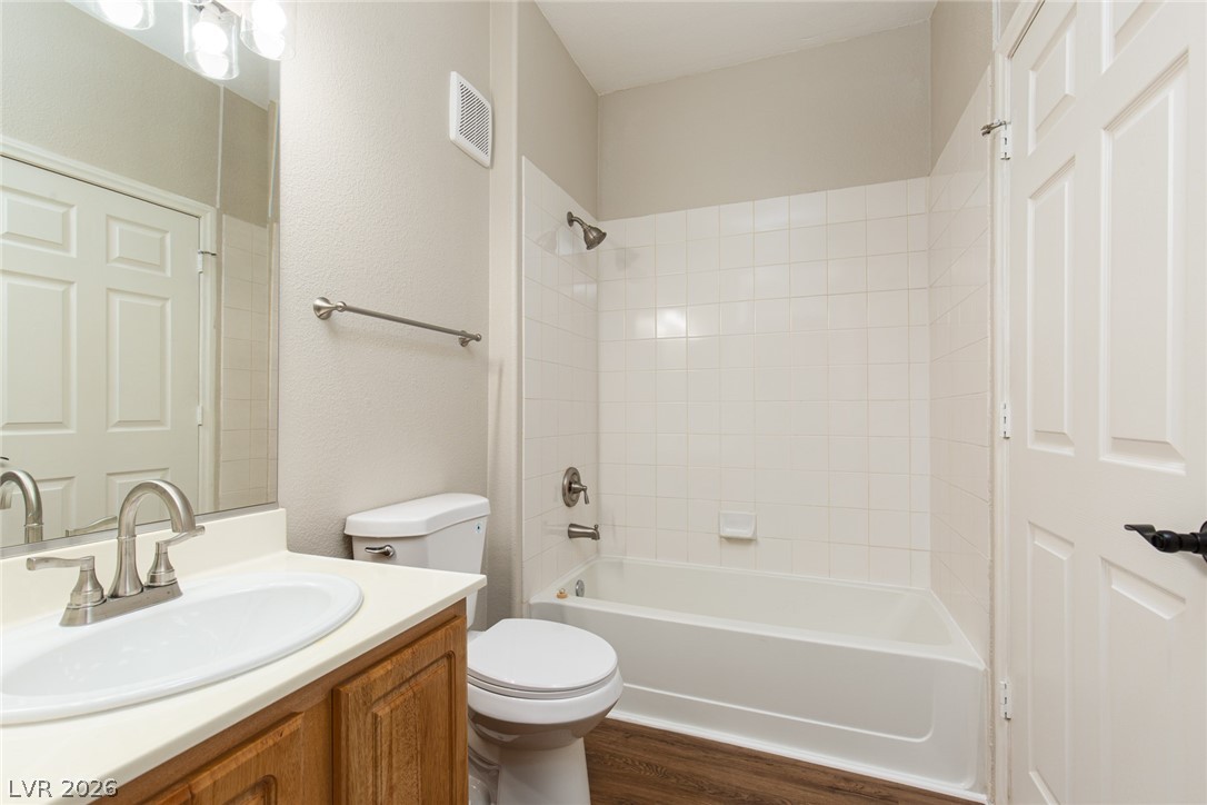 3933 Lazy Pine Street 203 Las Vegas NV 89108