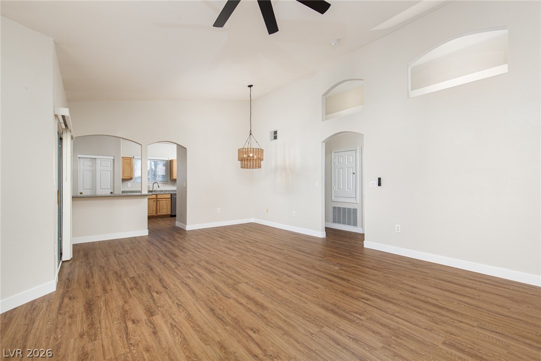 3933 Lazy Pine Street 203 Las Vegas NV 89108