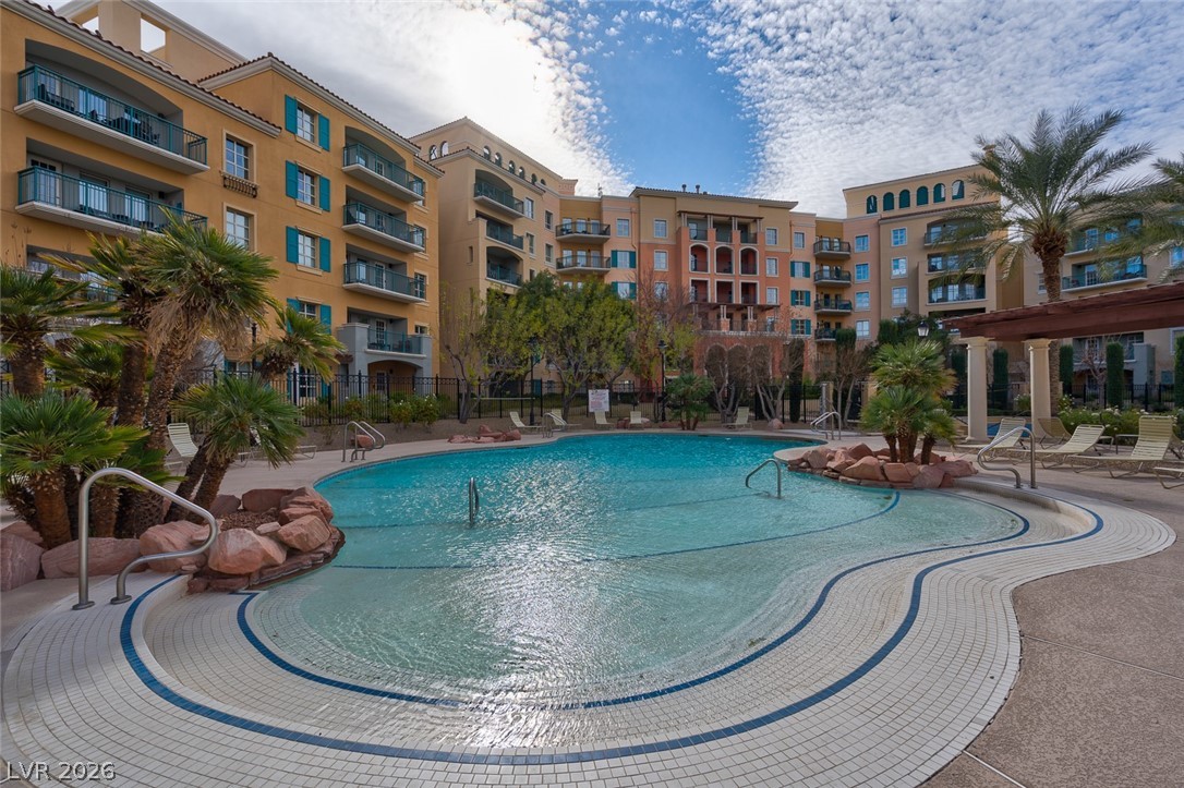 30 Strada Di Villaggio 334 Henderson NV 89011