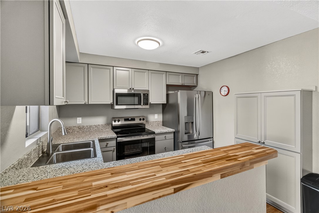 2243 Aspen Mirror Way 102 Laughlin NV 89029