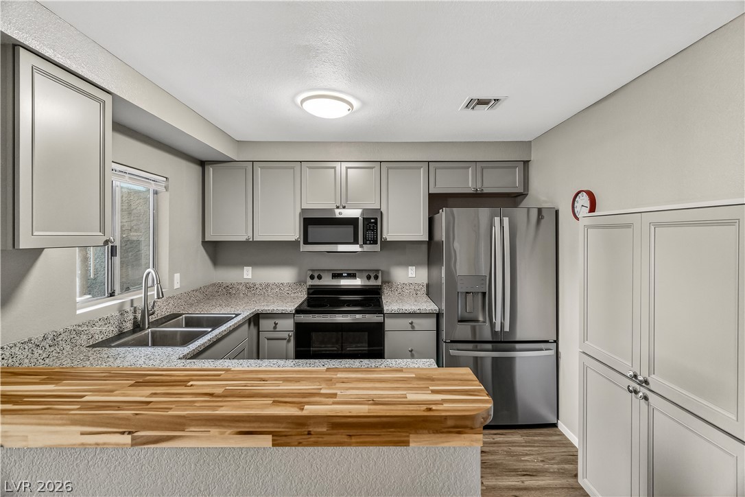 2243 Aspen Mirror Way 102 Laughlin NV 89029