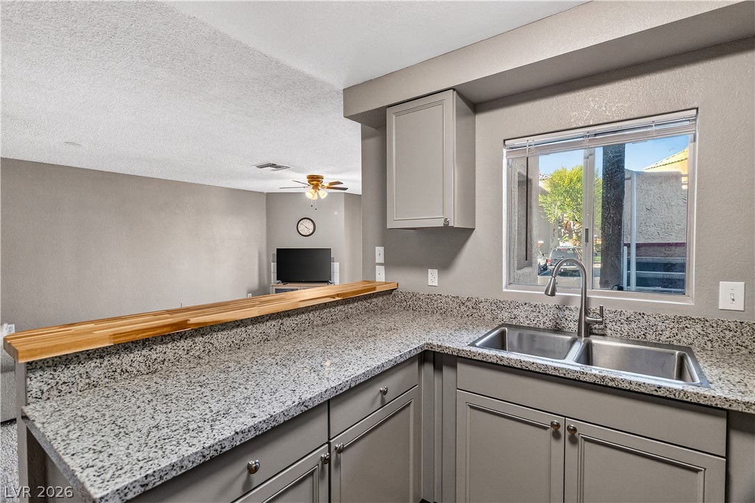 2243 Aspen Mirror Way 102 Laughlin NV 89029