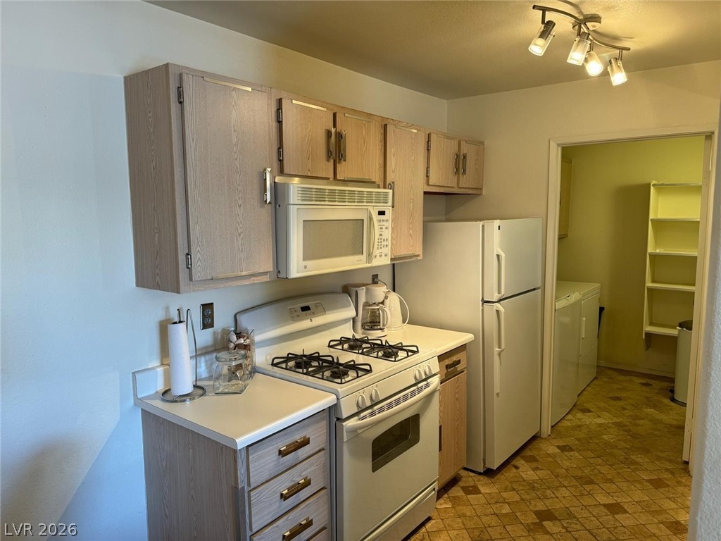 7885 West Flamingo Road 1002 Las Vegas NV 89147