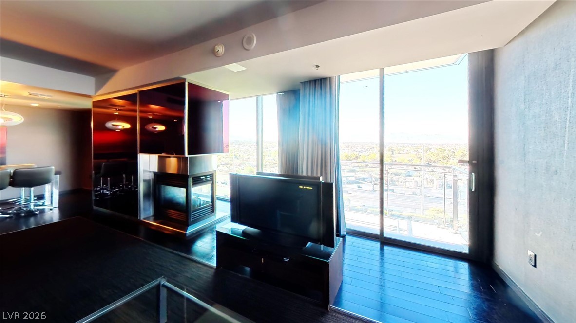 4381 West Flamingo Road 902 /904 Las Vegas NV 89103
