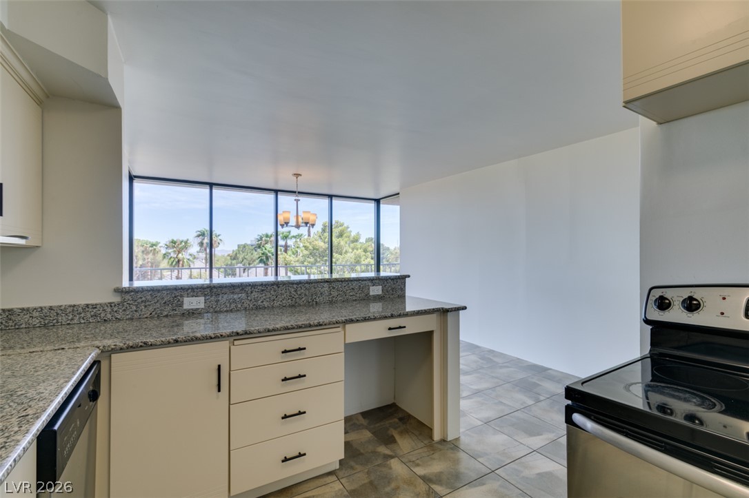 3111 Bel Air Drive 4f Las Vegas NV 89109