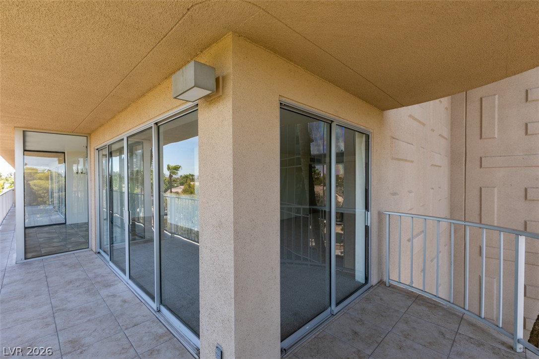 3111 Bel Air Drive 4f Las Vegas NV 89109