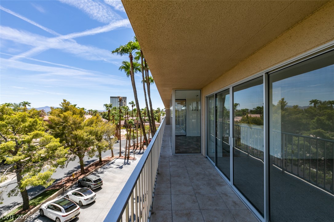 3111 Bel Air Drive 4f Las Vegas NV 89109