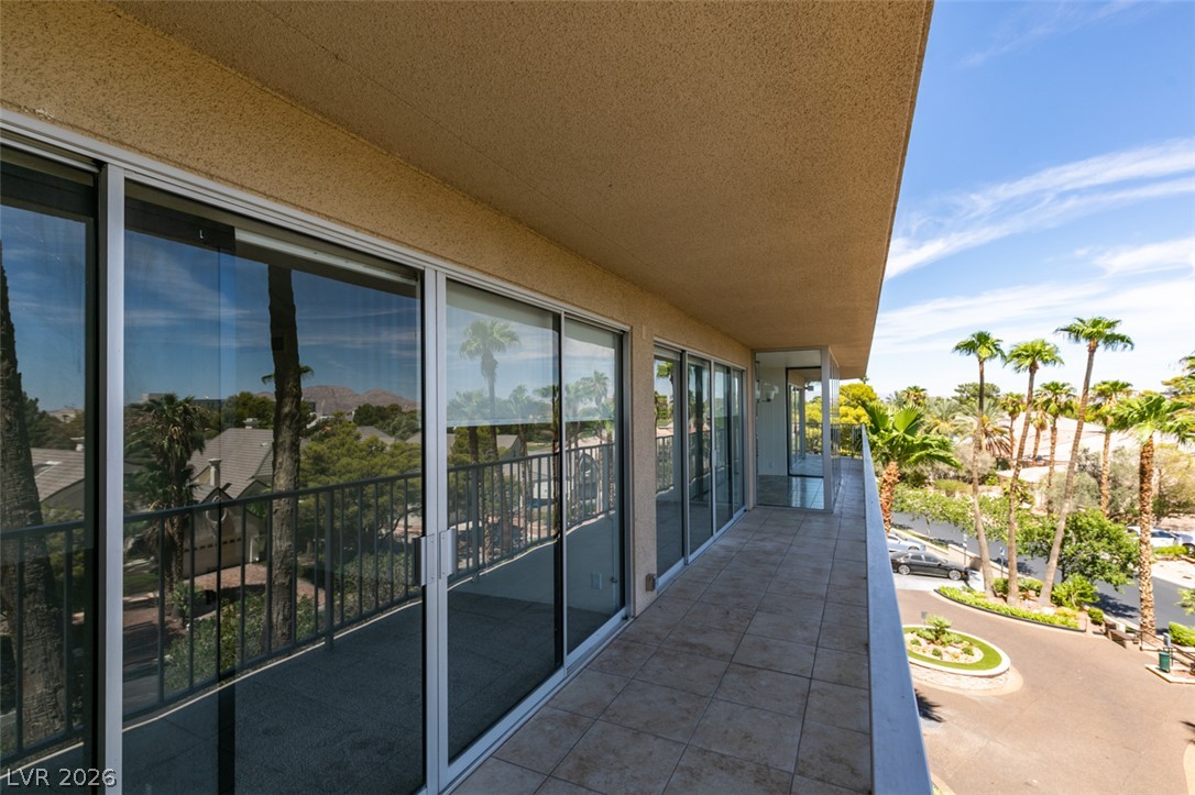 3111 Bel Air Drive 4f Las Vegas NV 89109
