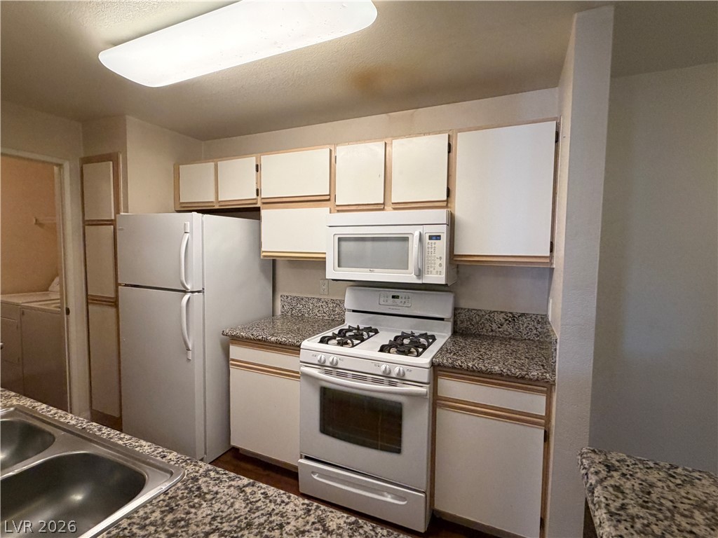 2200 South Fort Apache Road 2048 Las Vegas NV 89117