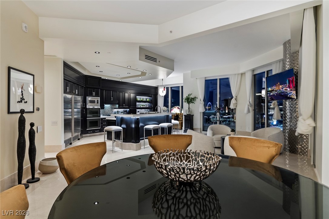 2747 Paradise Road 3404 Las Vegas NV 89109