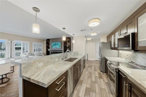 30 Strada Di Villaggio 151 Henderson NV 89011