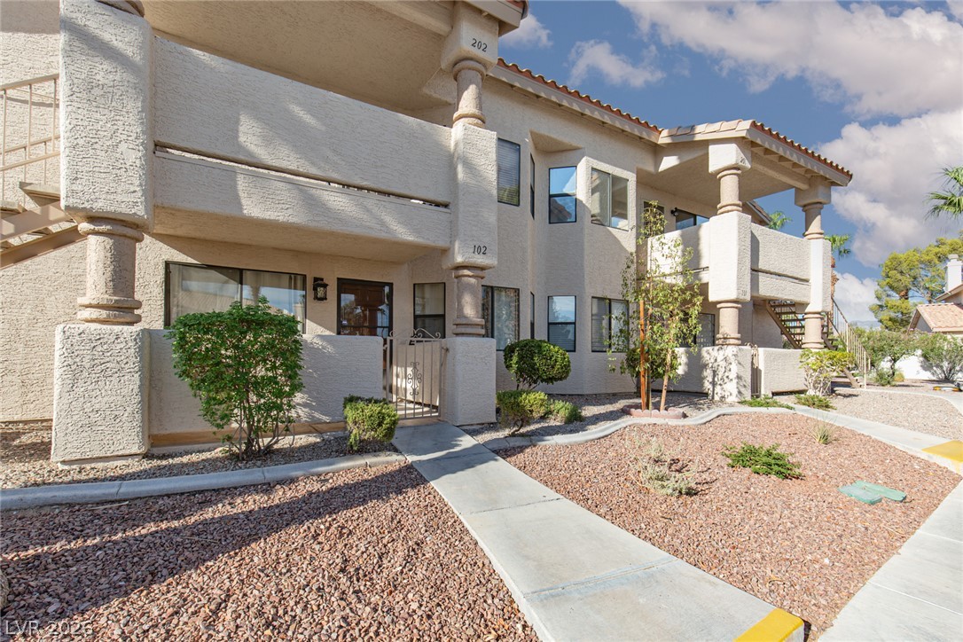 1001 Falconhead Lane 102 Las Vegas NV 89128