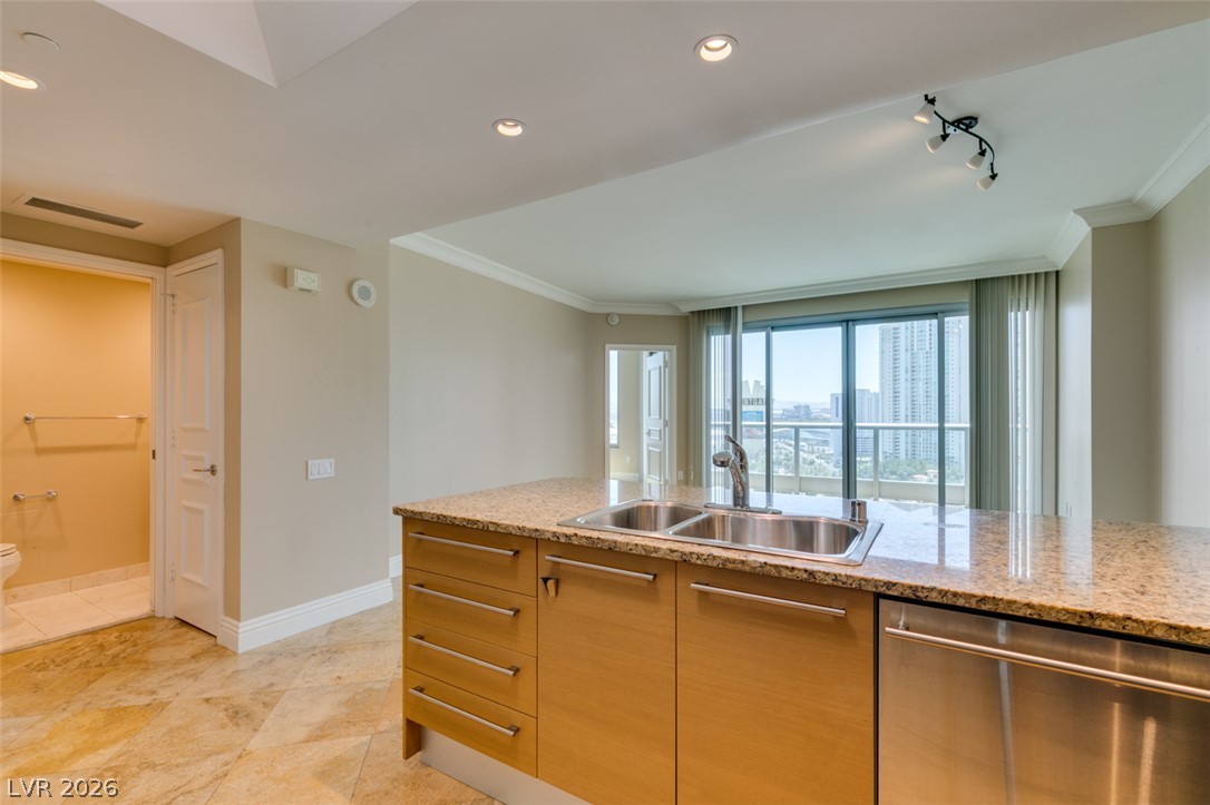 222 Karen Avenue 1905 Las Vegas NV 89109