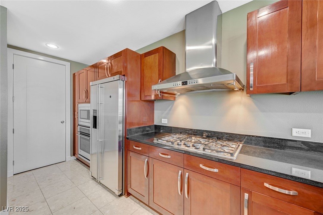 4575 Dean Martin Drive 806 Las Vegas NV 89103