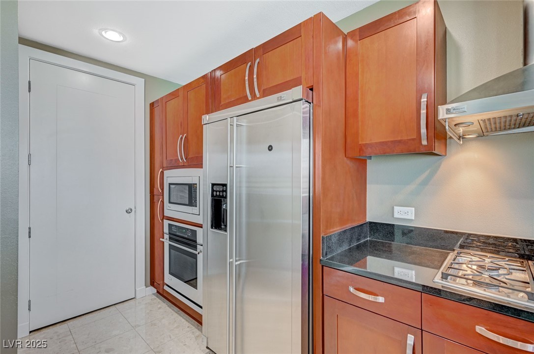 4575 Dean Martin Drive 806 Las Vegas NV 89103