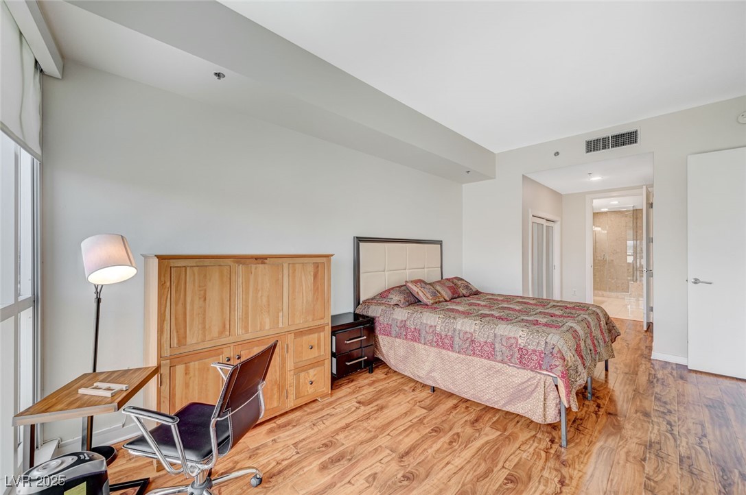 4575 Dean Martin Drive 806 Las Vegas NV 89103