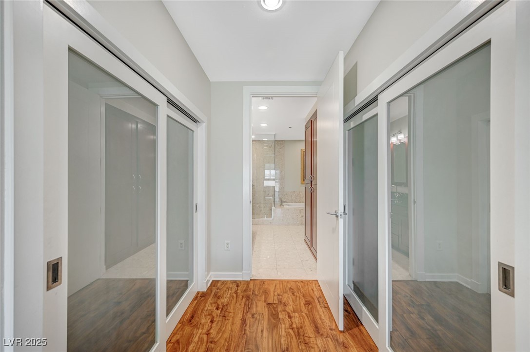 4575 Dean Martin Drive 806 Las Vegas NV 89103