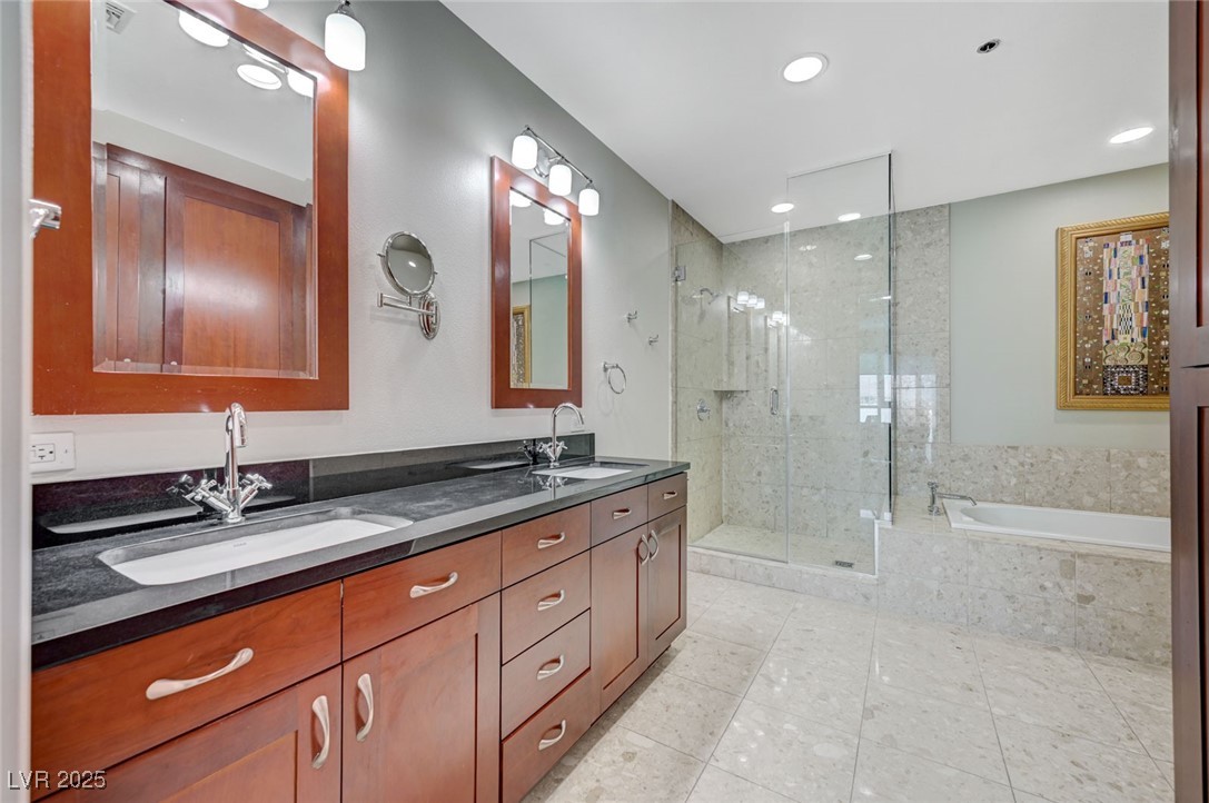 4575 Dean Martin Drive 806 Las Vegas NV 89103