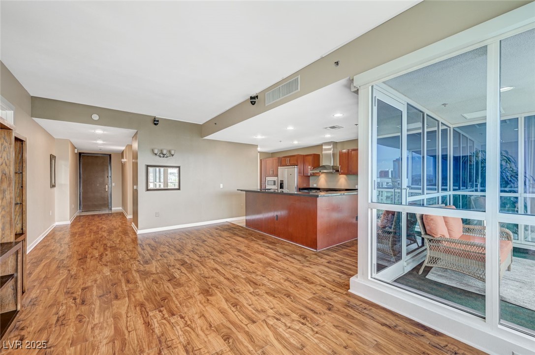 4575 Dean Martin Drive 806 Las Vegas NV 89103