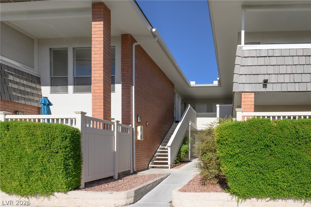 668 Oakmont Avenue 1706 Las Vegas NV 89109