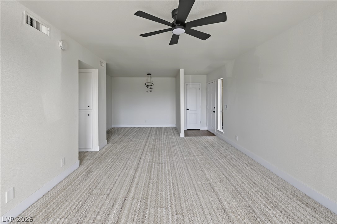 668 Oakmont Avenue 1706 Las Vegas NV 89109