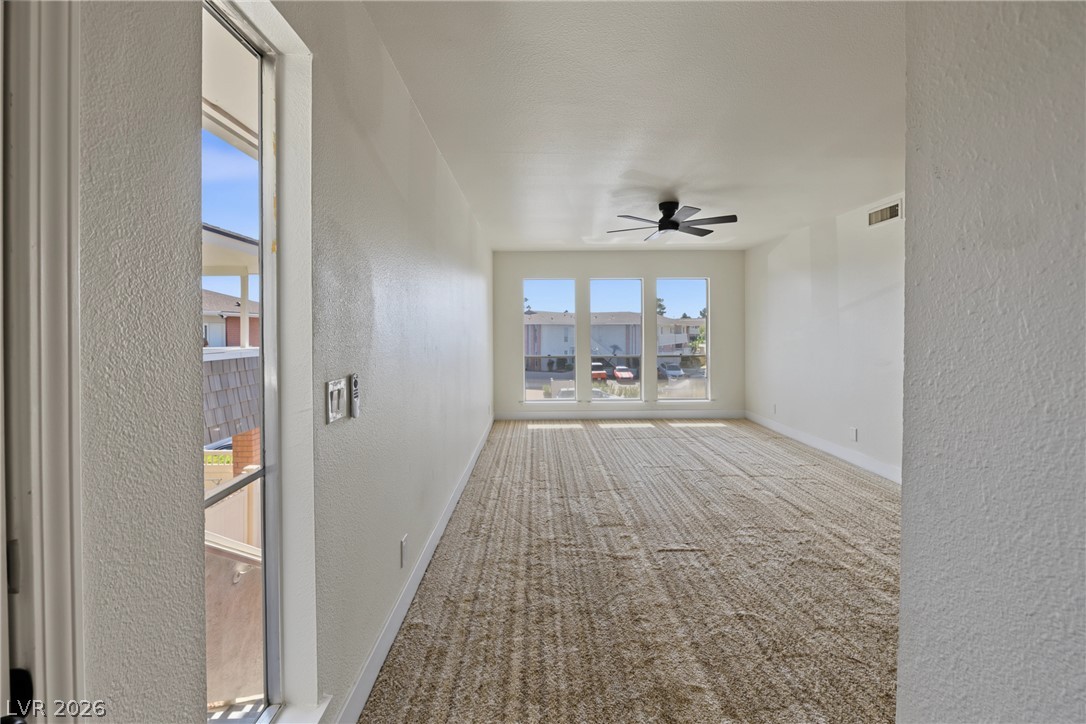 668 Oakmont Avenue 1706 Las Vegas NV 89109