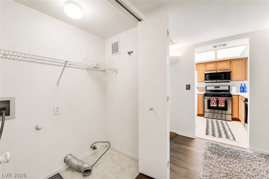 1909 High Valley Court 204 Las Vegas NV 89128