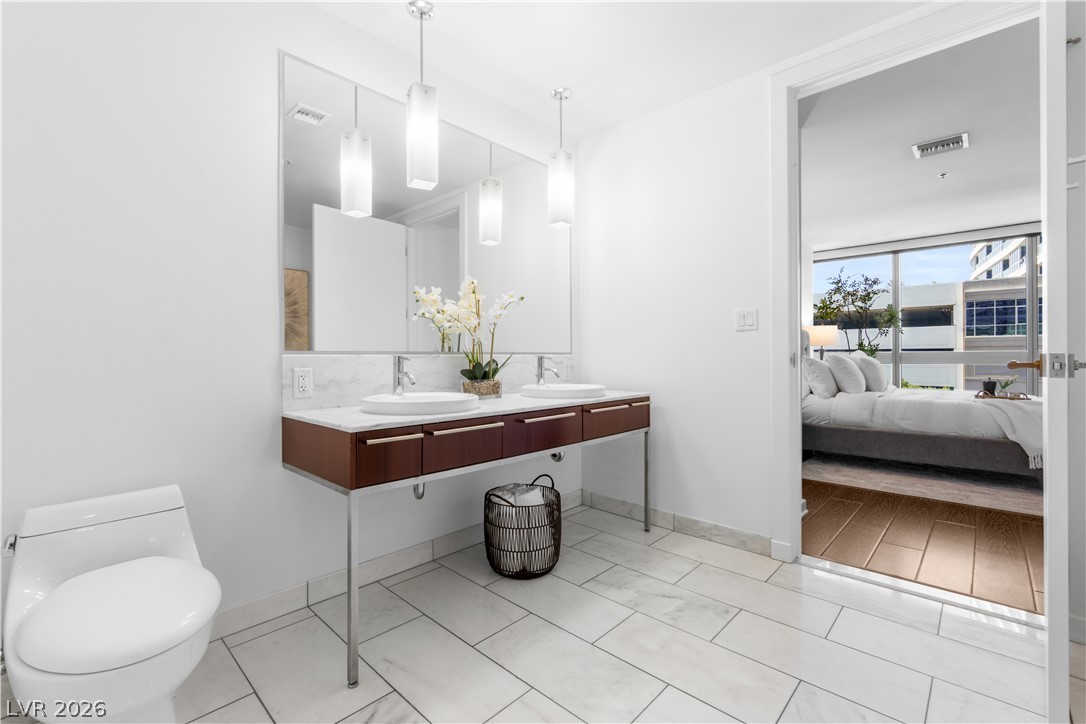 4471 Dean Martin Drive 305 Las Vegas NV 89103