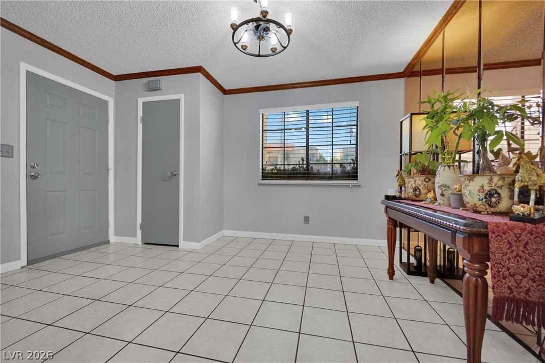 5075 Eldora Avenue 2 Las Vegas NV 89146