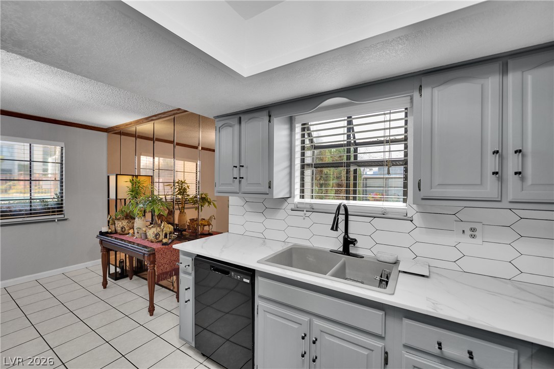 5075 Eldora Avenue 2 Las Vegas NV 89146