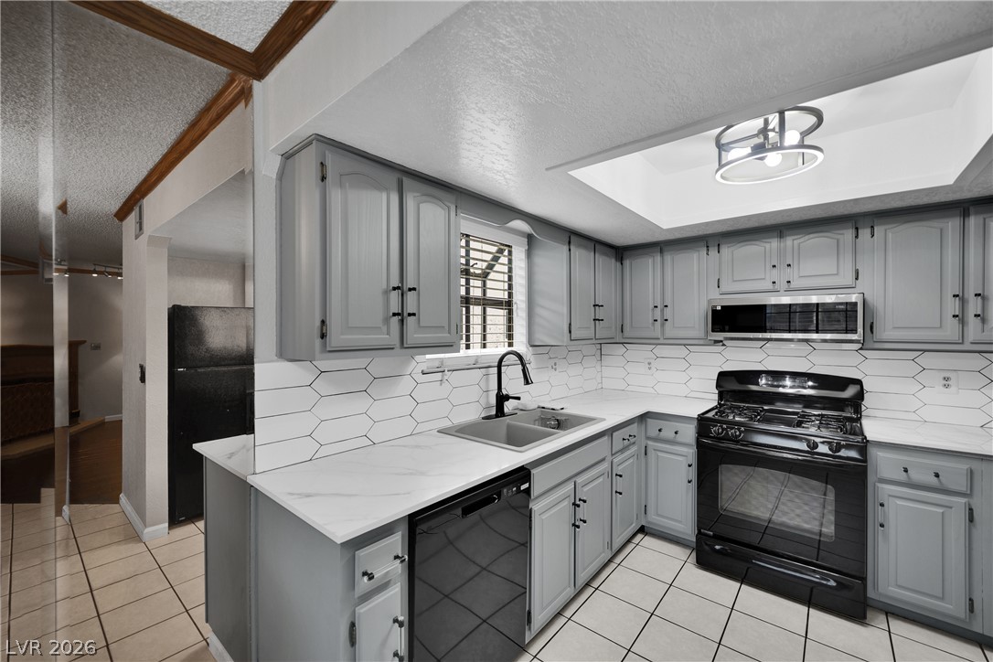 5075 Eldora Avenue 2 Las Vegas NV 89146