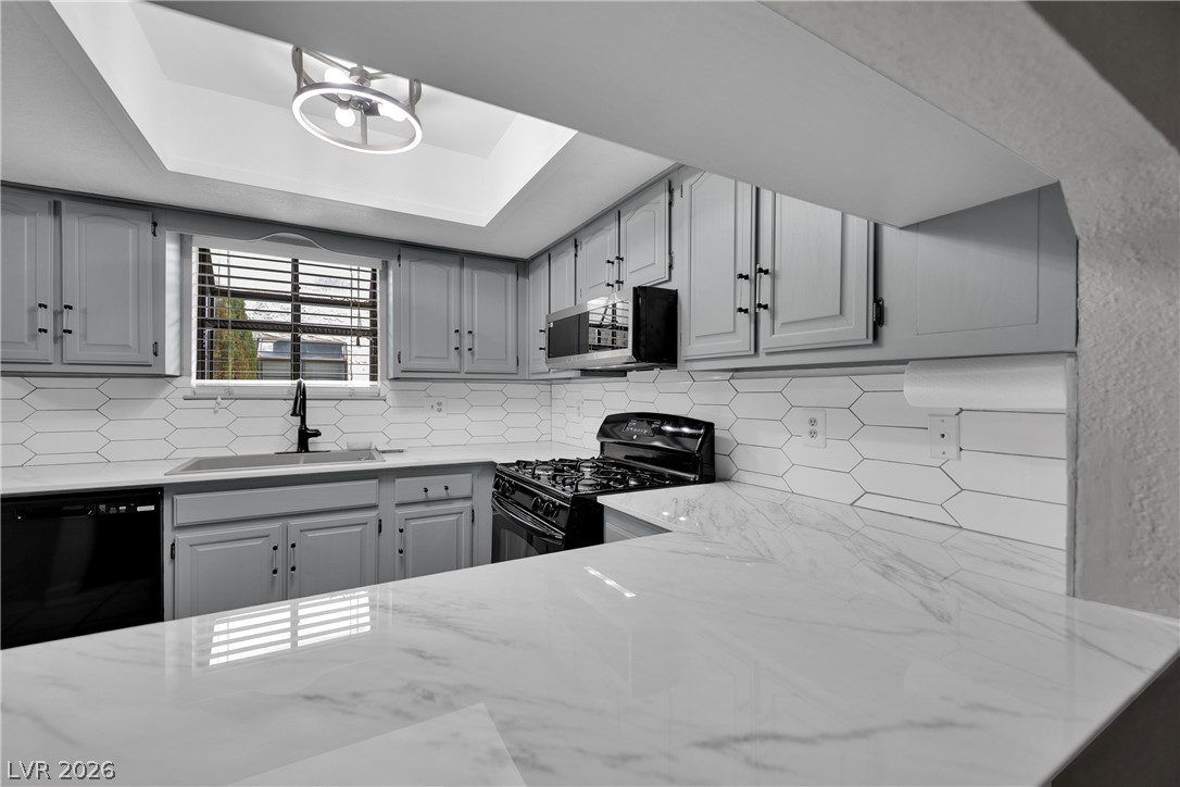 5075 Eldora Avenue 2 Las Vegas NV 89146