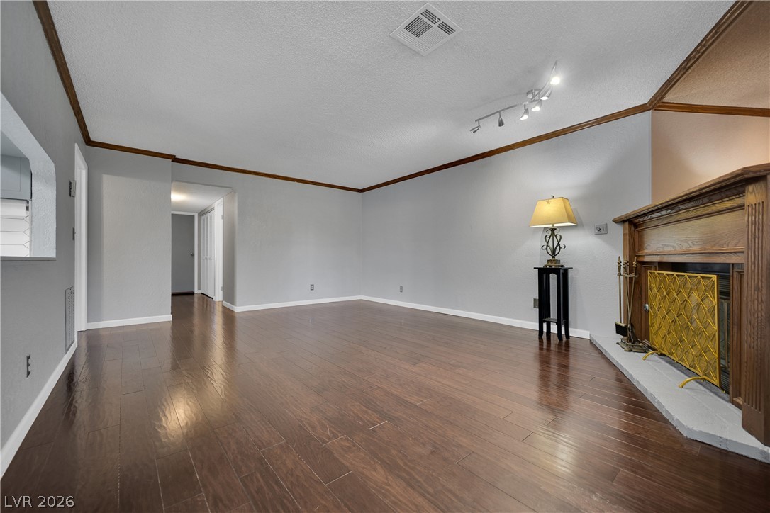 5075 Eldora Avenue 2 Las Vegas NV 89146