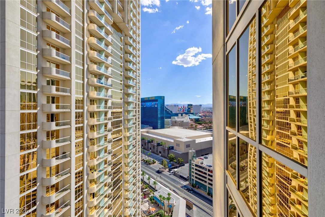 135 East Harmon Avenue 2002 & 2004 Las Vegas NV 89109