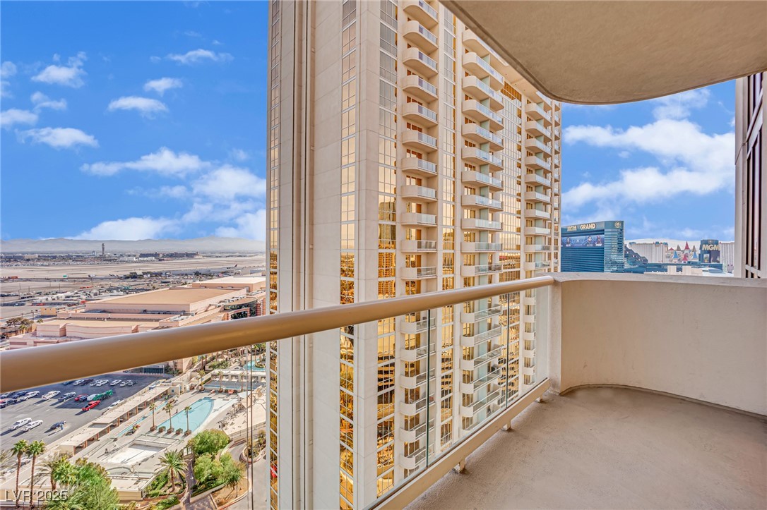 135 East Harmon Avenue 2002 & 2004 Las Vegas NV 89109