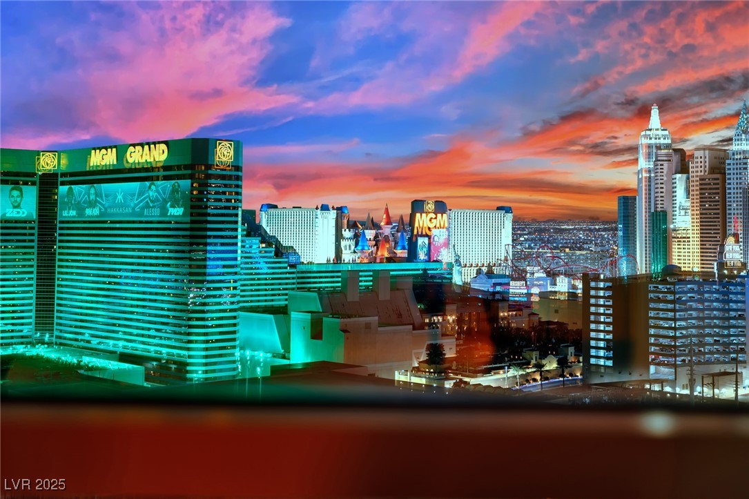 135 East Harmon Avenue 2002 & 2004 Las Vegas NV 89109