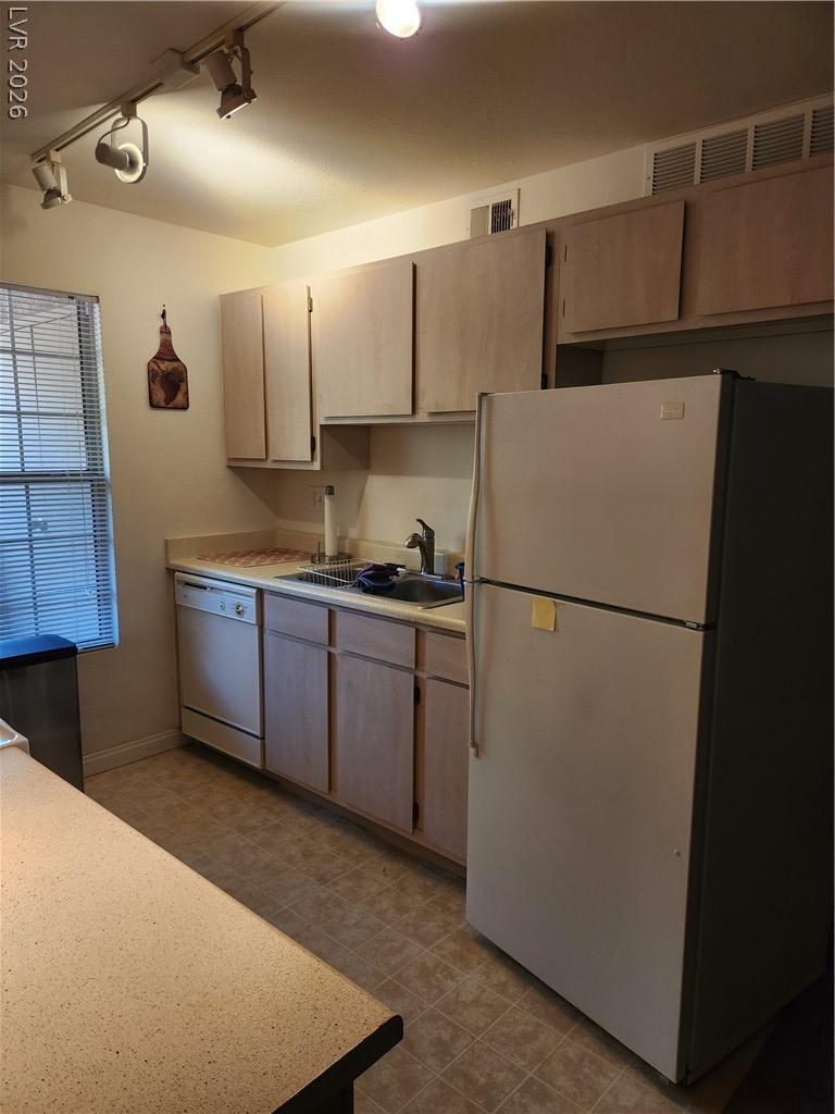 231 West Horizon Ridge Parkway 924 Henderson NV 89012