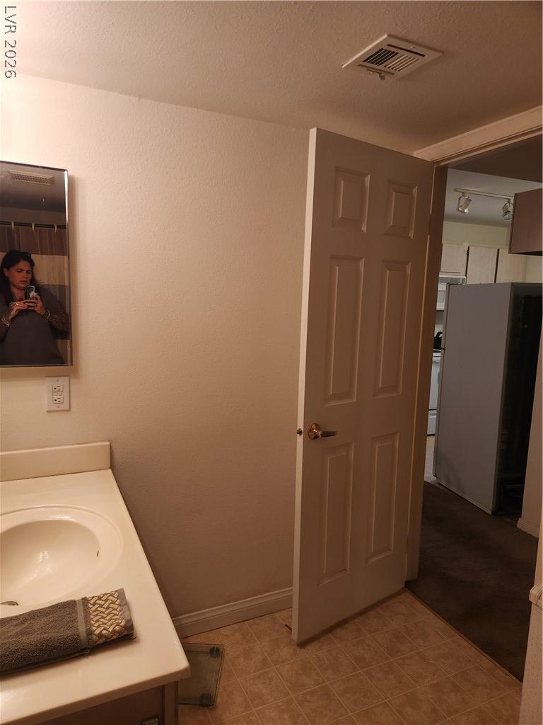 231 West Horizon Ridge Parkway 924 Henderson NV 89012